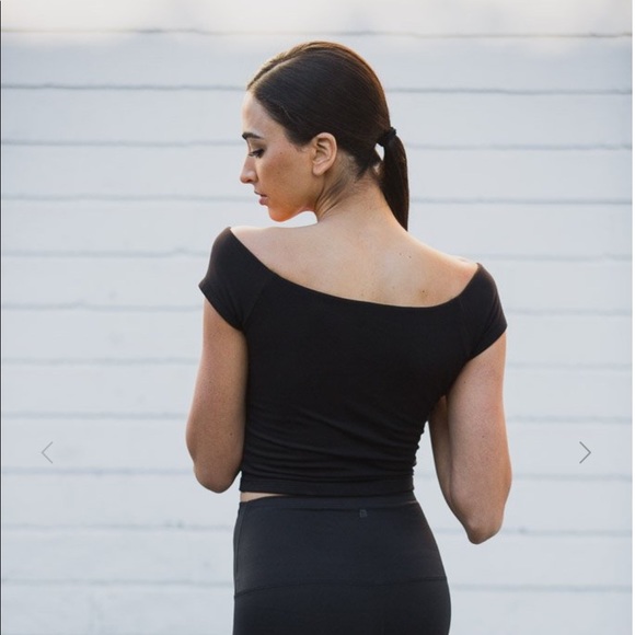 Montiel Asha Top - Picture 2 of 4